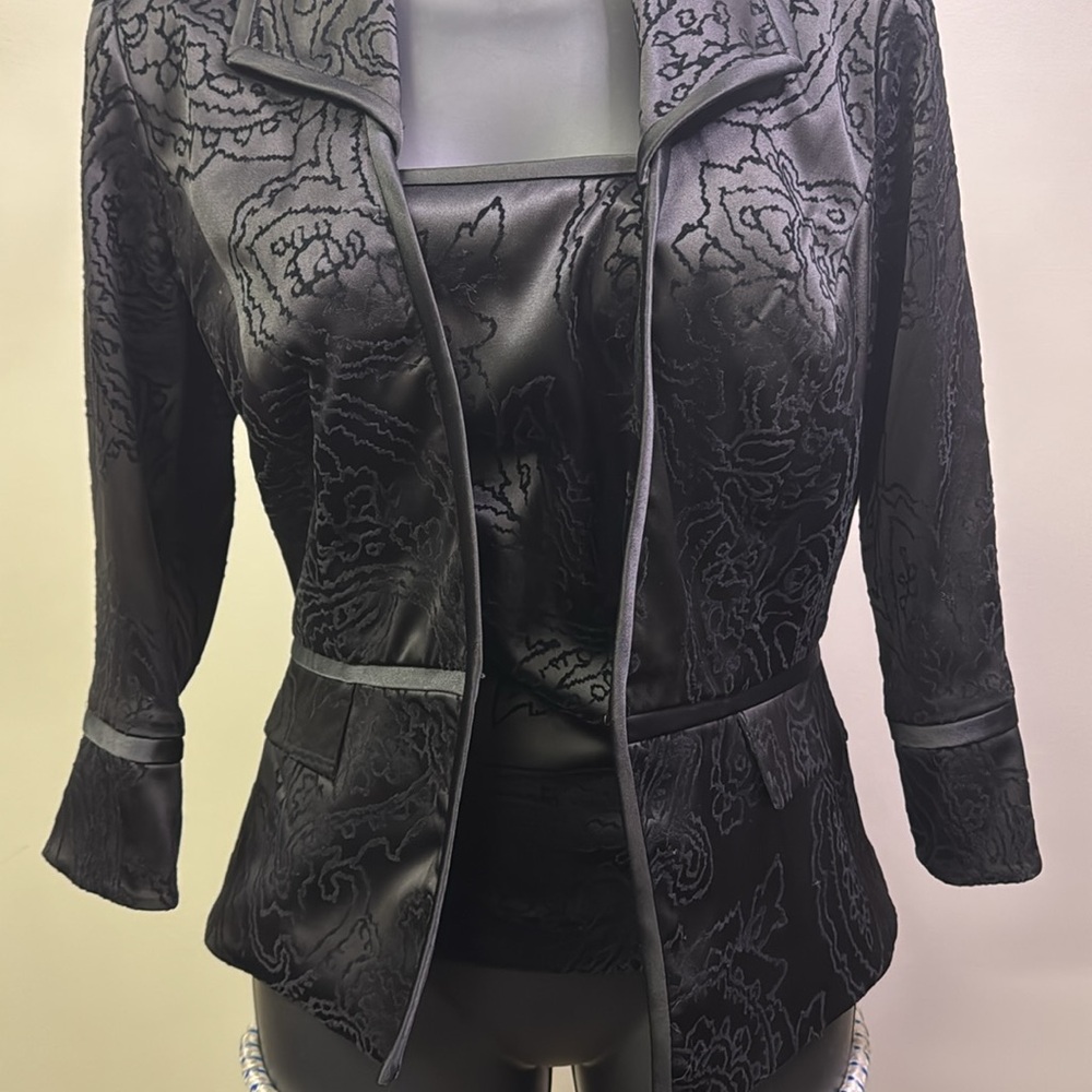 Alex Evenings black evening jacket set in a size medium